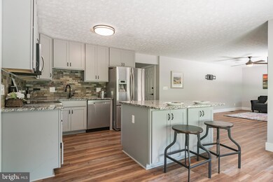 6708 Green Arbor Dr, Fredericksburg, VA 22407 - photo 4