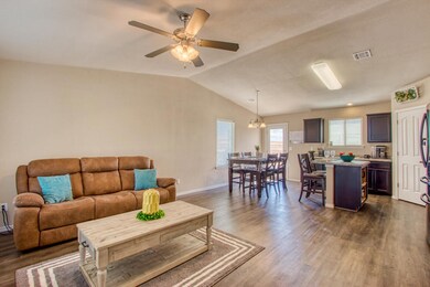 749 Nuevo Desierto Dr, Horizon City, TX 79928 - photo 5