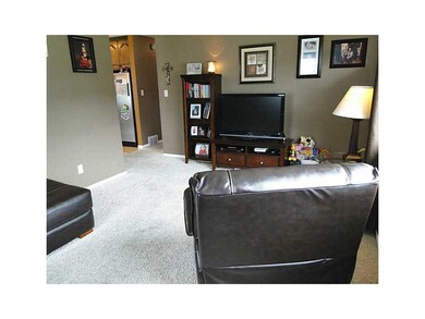 905 Hillview Dr, Marion, IA 52302 - photo 5