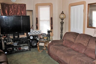 911 Strong St, Schenectady, NY 12307 - photo 5