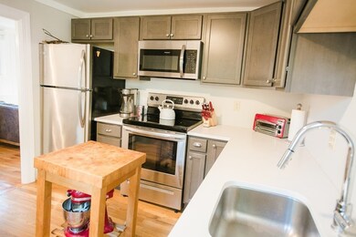 10 Oliver St unit B, Salem, MA 01970 - photo 3