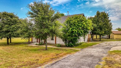 171 Eagle Pass Ln, Weatherford, TX 76087 - photo 2