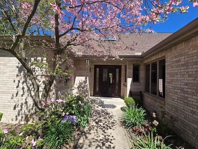 3804 Pheasant Walk Dr, Valparaiso, IN 46383 - photo 4