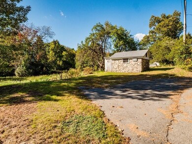 705 Salem Rd, Dracut, MA 01826 - photo 4