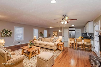 282 Somerset Ct, Lawrenceville, GA 30044 - photo 2