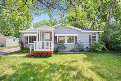 229 Maple St, Lowell, MI 49331 - photo 2