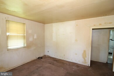 2004 Linkwood Ave, Wilmington, DE 19805 - photo 4