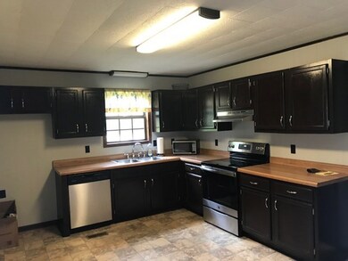 6245 Reynoldsburg Rd, Paris, TN 38242 - photo 3