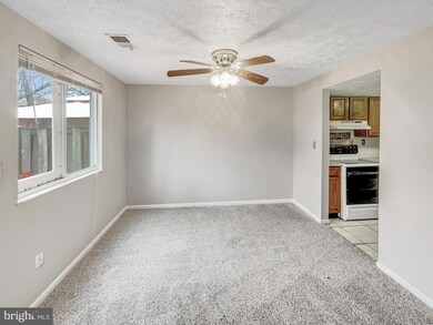 3707 Masthead Trail, Triangle, VA 22172 - photo 2