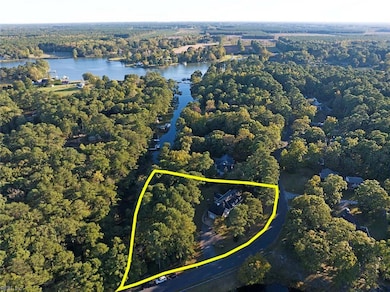 229 Skipjack Ln, Cobbs Creek, VA 23035 - photo 4