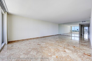 525 S Flagler Dr Apt 10C West-large-004-