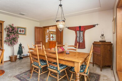 331 E Tuckey-36