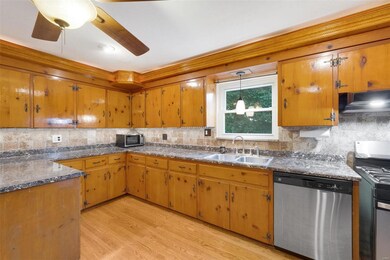 46 N Crown Dr, Collinsville, IL 62234 - photo 5