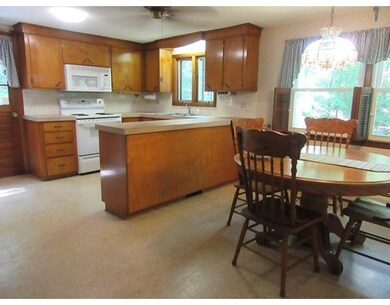 15 Folsom St, Cherry Valley, MA 01611 - photo 2