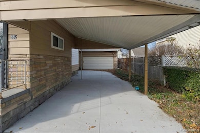 552 S Main St unit 1, Marine City, MI 48039 - photo 7