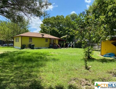 401 Durango St, San Marcos, TX 78666 - photo 5