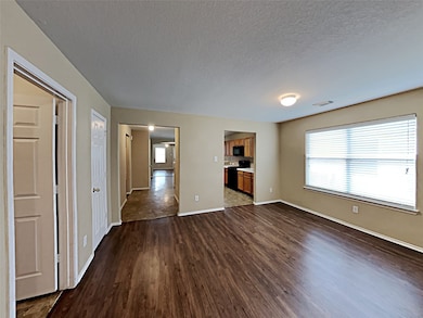 21723 Denali Range Ct, Katy, TX 77449 - photo 4