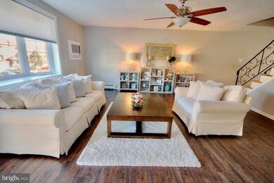 12008 Templeton Dr, Philadelphia, PA 19154 - photo 5