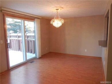 Dining Room. SLIDING DOOR TO DECK