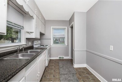 2052 Hickory Grove Rd, Davenport, IA 52804 - photo 5