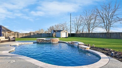 10706 Harry Dr, Needville, TX 77461 - photo 2