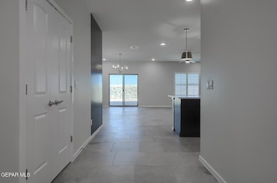 13837-Centro-Vista-Hallway-2