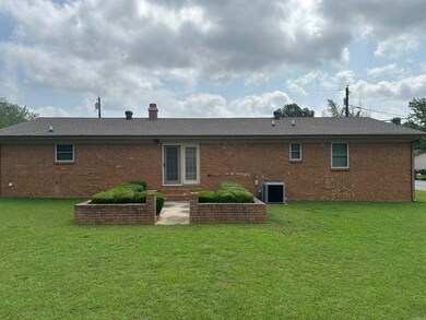 402 Cooper Cir, Paragould, AR 72450 - photo 7