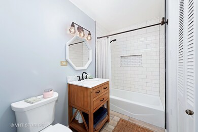 2004 Hawk Ct, Rolling Meadows, IL 60008 - photo 4