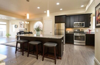 Kitchen eat up bar