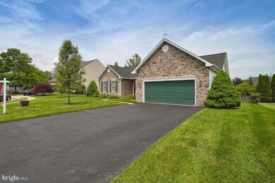 105 Crossing Pointe Ct, Frederick, MD 21702 - photo 5