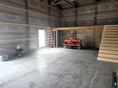 205 Clark Ave, Dell Rapids, SD 57022 - photo 4