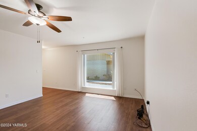 Gas fireplace