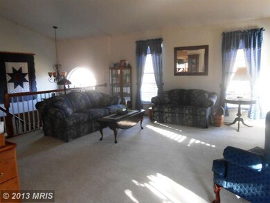 1018 Dulaney Mill Dr, Frederick, MD 21702 - photo 2
