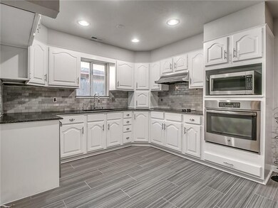 5017 NW 62nd Terrace, Oklahoma City, OK 73122 - photo 2