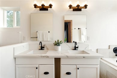 30191 Enchanted Way, Running Springs, CA 92382 - photo 3