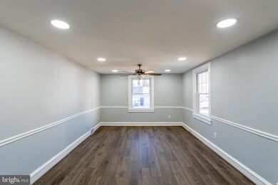 87 S Sproul Rd, Broomall, PA 19008 - photo 2