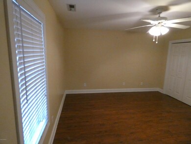 1025 Foscue Dr, Jacksonville, NC 28540 - photo 7