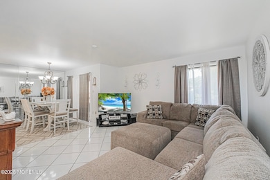 75 Overlook Way unit K, Manalapan, NJ 07726 - photo 4