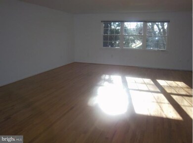 10 Englefield Square, Owings Mills, MD 21117 - photo 4