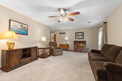 739 Blue Jay Way, Dyer, IN 46311 - photo 2