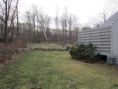 19 Pierce St, Bristol, CT 06010 - photo 2