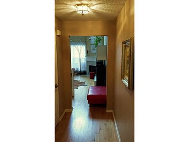 350 Sycamore Woods Ln unit 350, Columbus, OH 43230 - photo 4