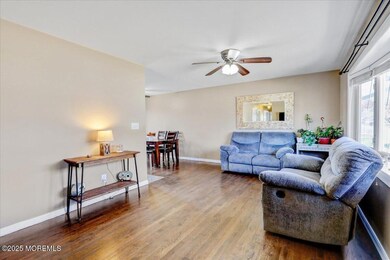 05-Family Room