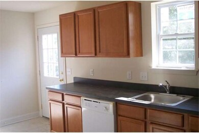 307 9th St unit B, Upland, PA 19015 - photo 7