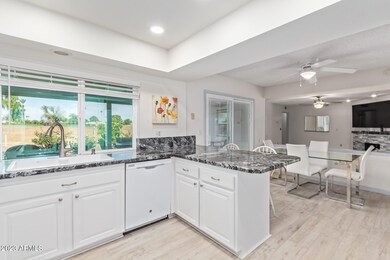 10614 W Cameo Dr, Sun City, AZ 85351 - photo 4