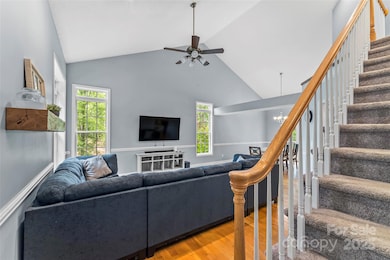 4927 Gateway Dr, Claremont, NC 28610 - photo 3