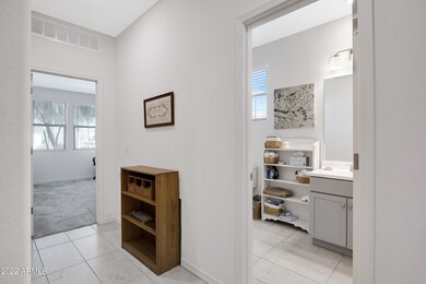 3019 E Fairview Ave-7