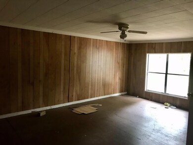 381 Elm St, Florala, AL 36442 - photo 7