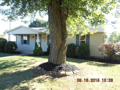 1904 S Biltmore Ave, Muncie, IN 47302 - photo 2