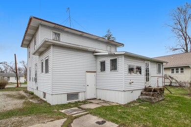 703 W Market St, Nappanee, IN 46550 - photo 4